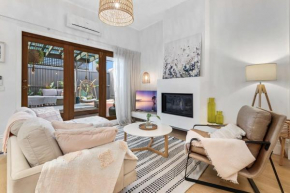 Refined 2-Bed House with a Charming Courtyard